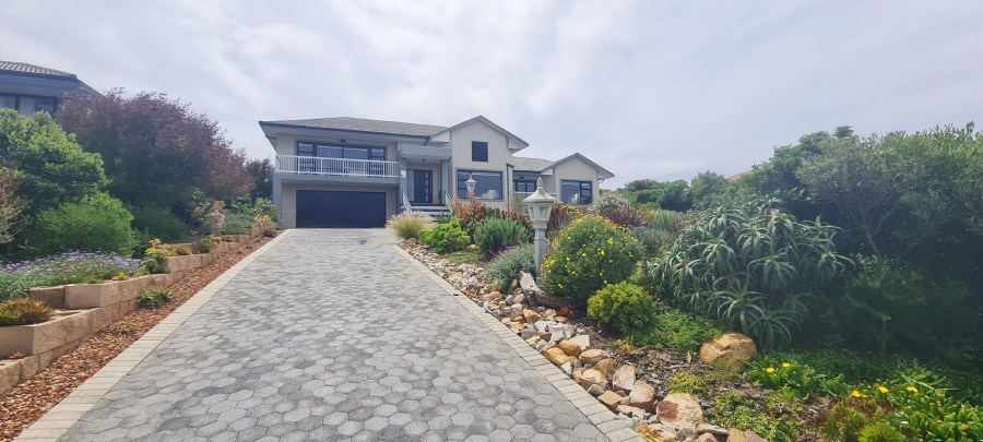 3 Bedroom Property for Sale in Village On Sea Western Cape